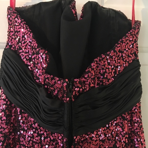 Flirt Homecoming/ pageant / prom dress Sequin Gown size 2 - Picture 5 of 9